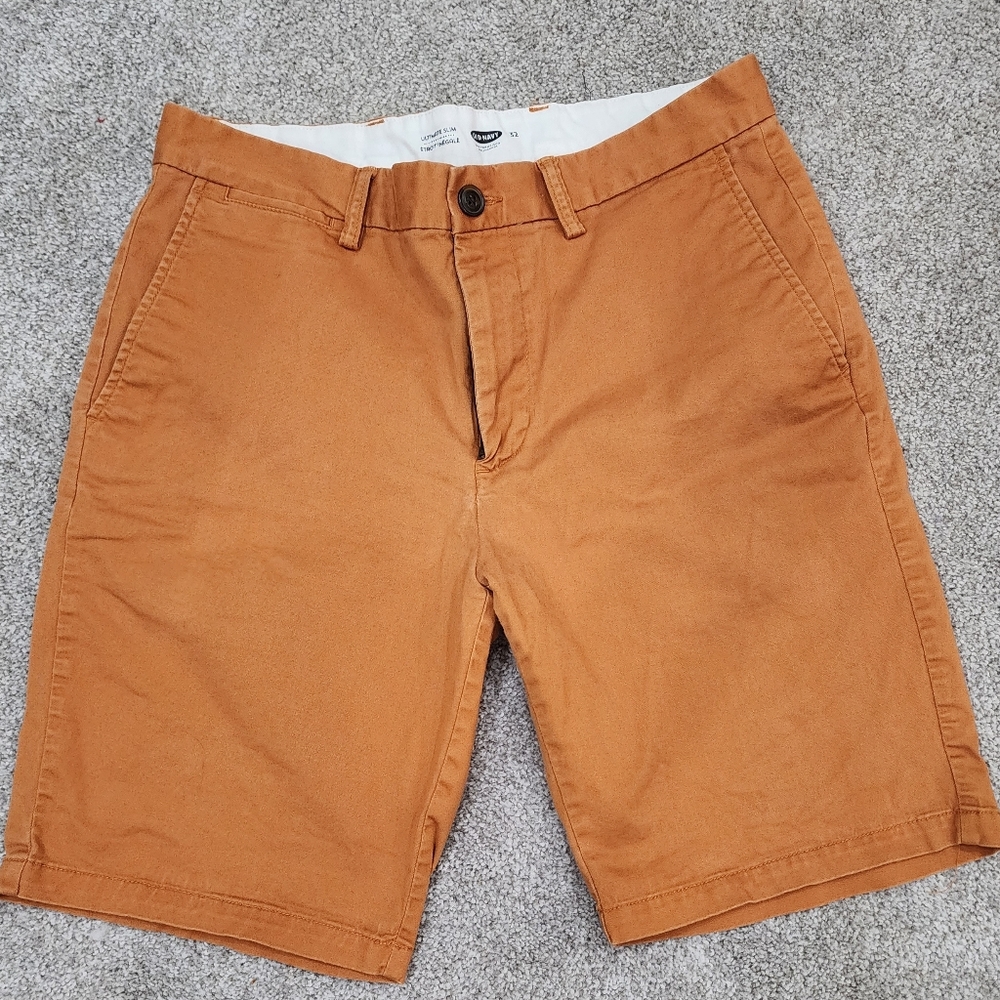 Old Navy Men's Ultimate Slim Shorts. Size 32. Orange/Coppertone color.